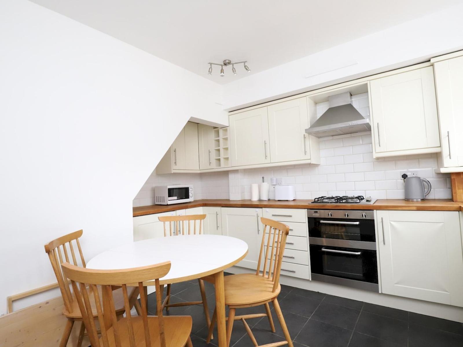 Villa Sunny Victorian 2Br Townhouse Oxford Pass The Keys Extérieur photo