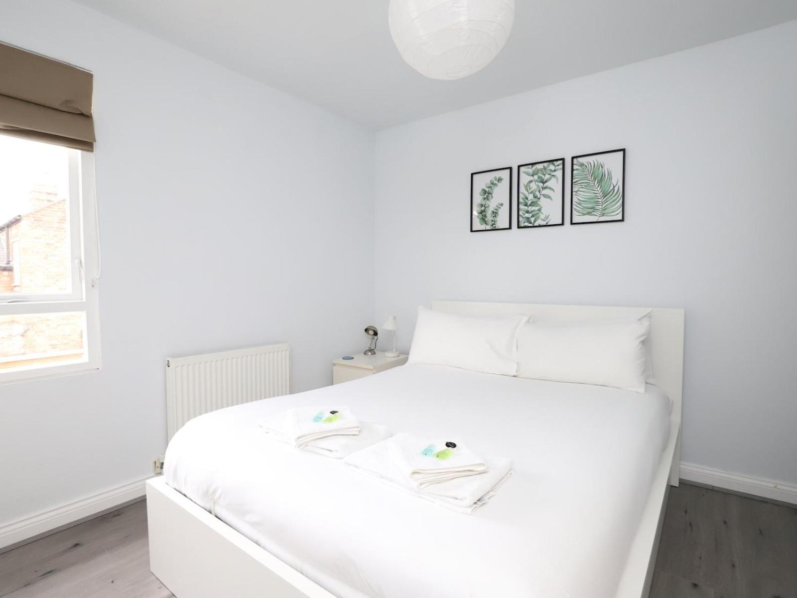 Villa Sunny Victorian 2Br Townhouse Oxford Pass The Keys Extérieur photo